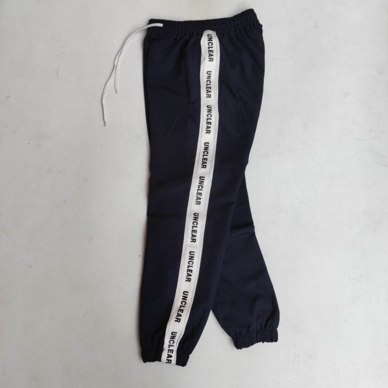 Celana training Pria Attention size 28-30