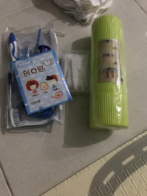 Tabung Tempat Sikat Gigi / Tempat Sikat Gigi Travel Bentuk Tabung