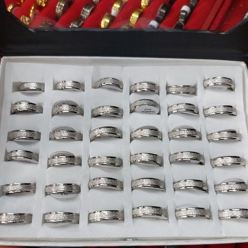 CINCIN STAINLESS STEEL/TITANIUM PASIR perbox isi 36pcs