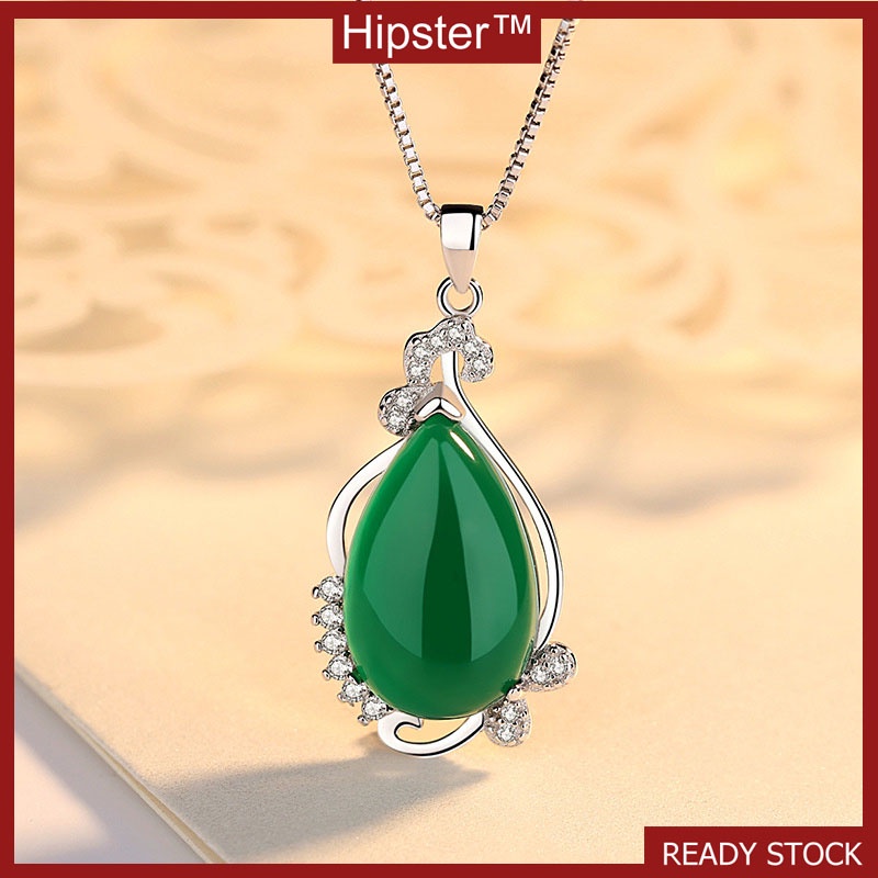 Vintage Classic Emerald Hollowed Fashion Pendant White Gold Necklace