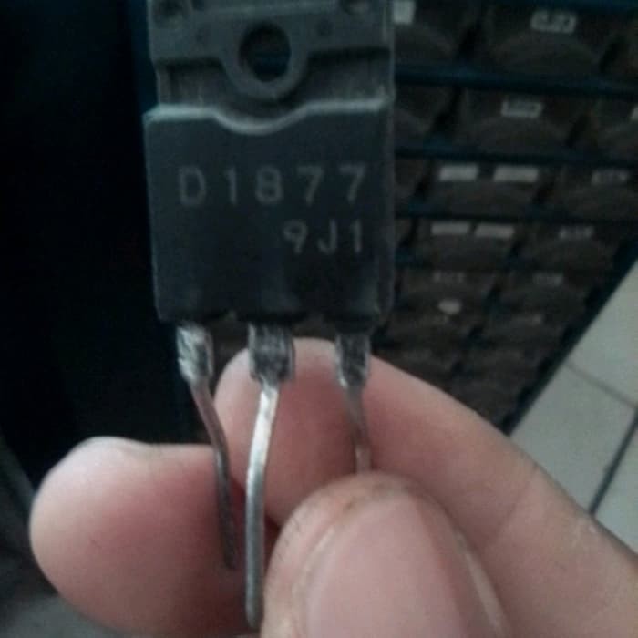 Transistor TR D 1877 D1877