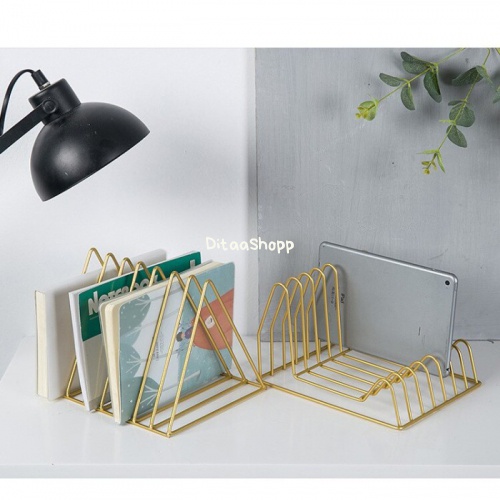 

Sekat / Pembatas Buku Minimalis - Triangle Book Shelf - Putih 024