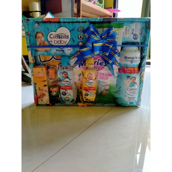 Parsel bayi  murah/baby gift  set/kado bayi (ukuran 31×24×6 cm)