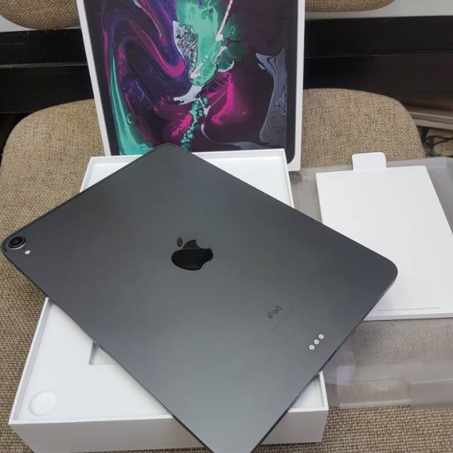 Apple NEW iPad Air Pro 2018 256gb Wifi Only Space Gray