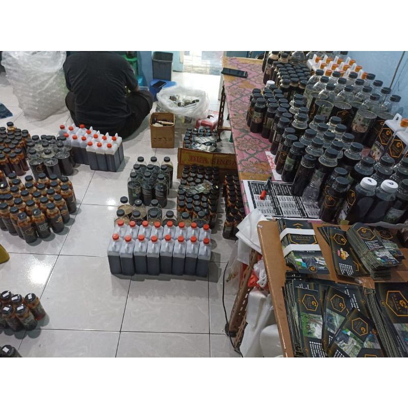 

Madu Hutan Mentah Asli 100 % Nektar Alami