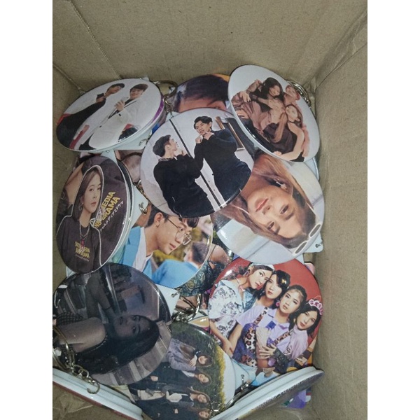 Gantungan kunci UN1TY, StarBe, & Blackpink