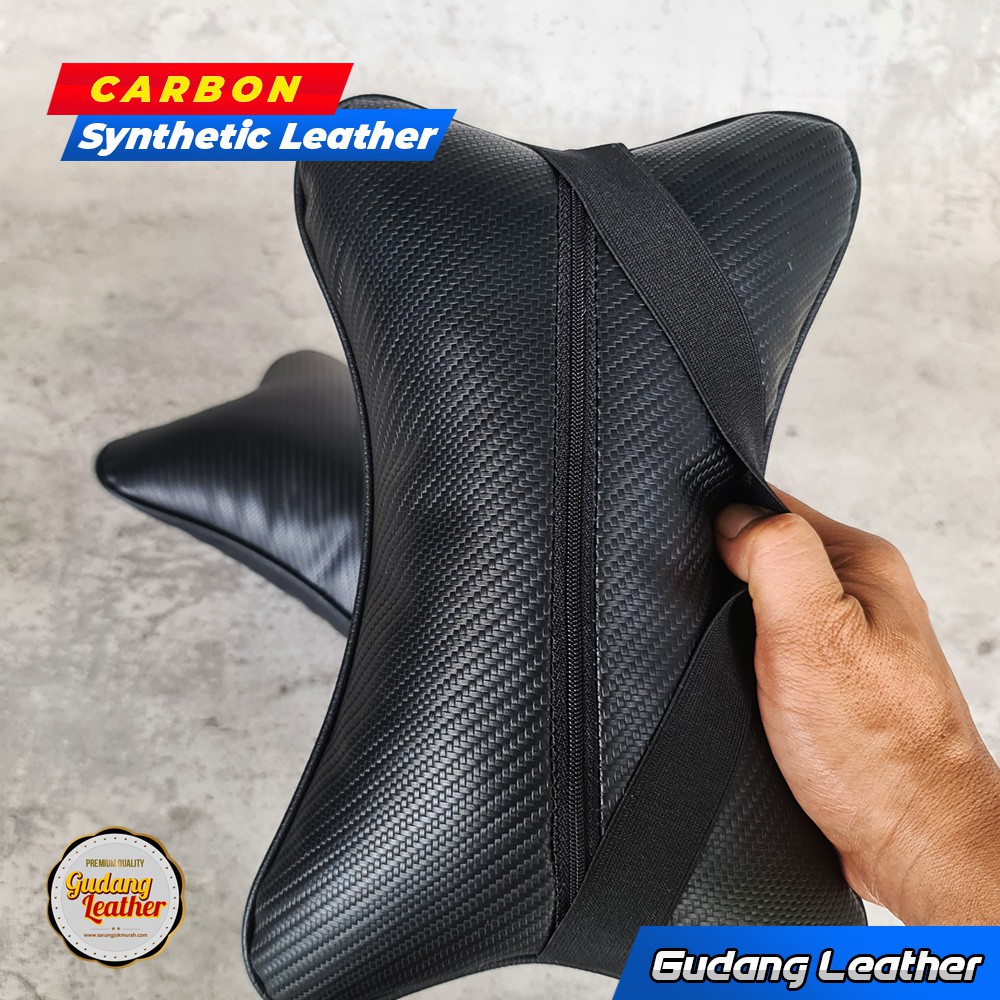 Bantal Mobil Kulit Sintetis - Carbon Series