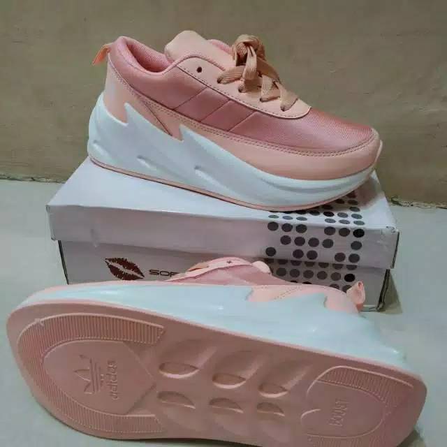Sepatu wanita Sneacker Adidas Shark