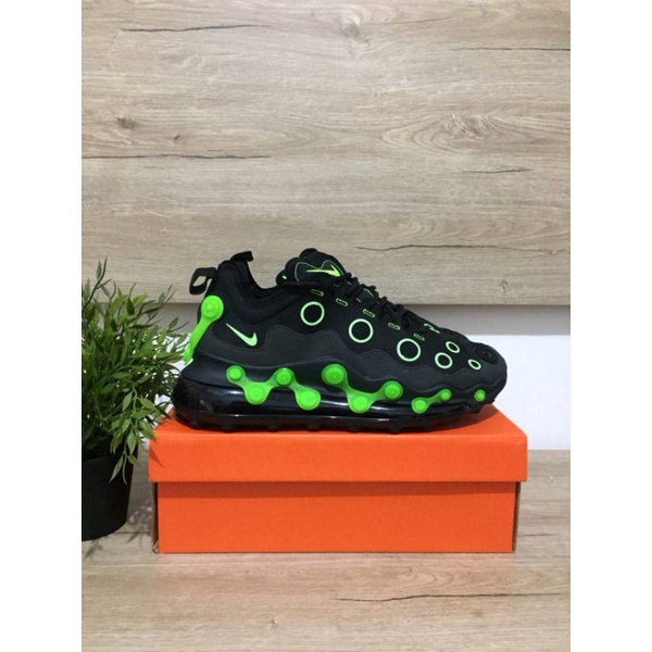 nike air max 720 ispa black volt
