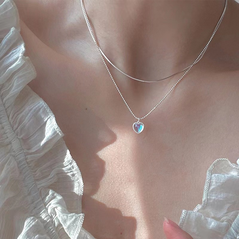 AY(CN) Kalung Rantai Klavikula Liontin Hati Ganda Batu Bulan Warna Silver Gaya Korea Untuk Wanita