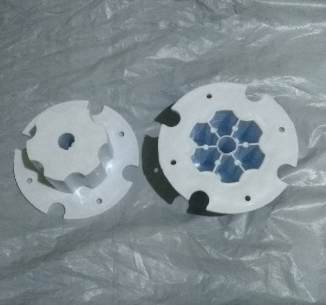 Konektor adaptor dudukan roda mobil mainan aki