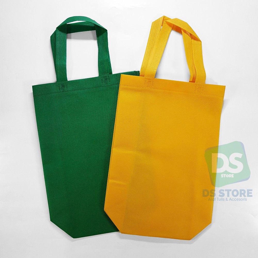 

TAS SPUNBOND / GOODIE BAG TANGGUNG 32X25X9 CM HORE