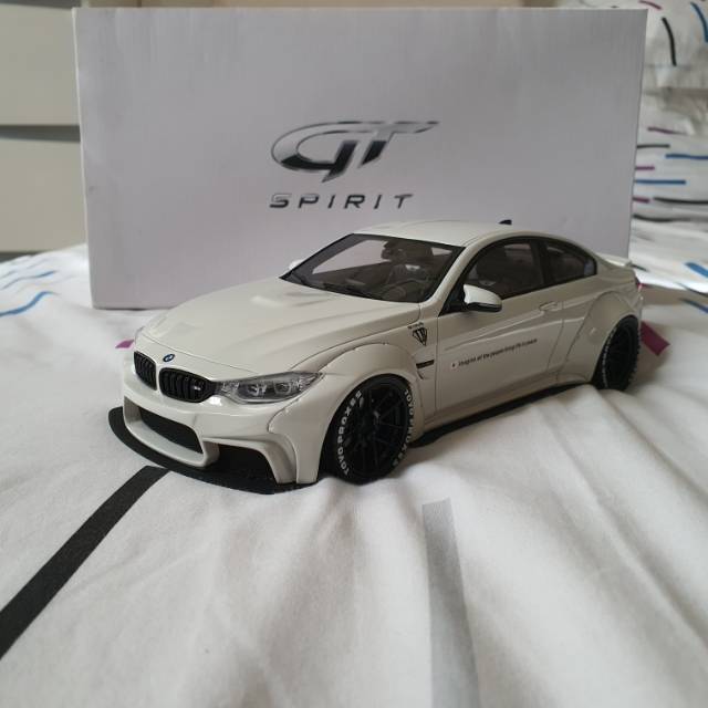 diecast GTspirit GT spirit BMW M4 Liberty walk skala 18 white resin