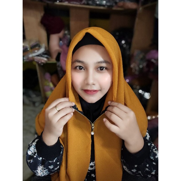 HIJAB INSTAN ZIPPER HIJAB SEGIEMPAT INSTAN ZIPPER POLOS/HIJAB RESLETING