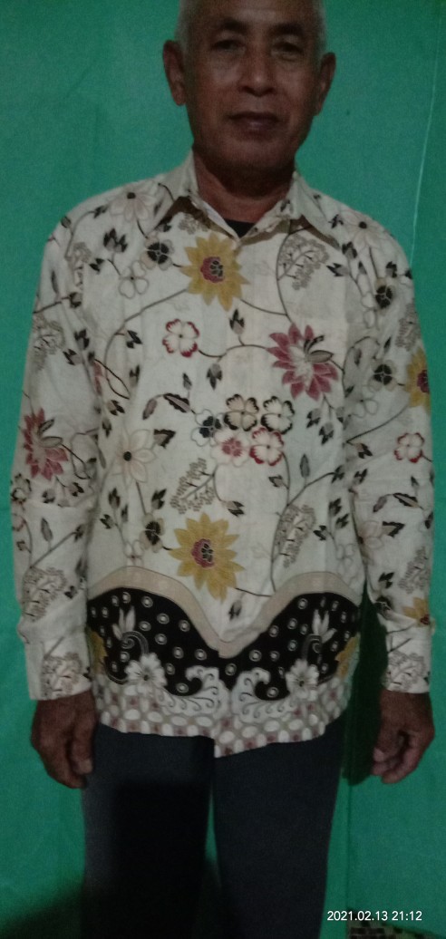 Kemeja Batik Pria Lengan Panjang Kembangan Putih Lapis Furing Batik Solo