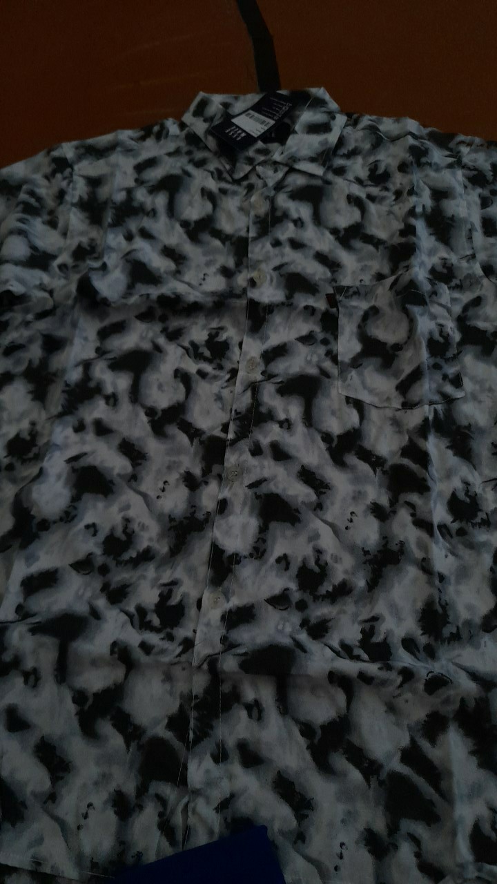 Kemeja Katun Murah Esmale - Kemeja Dewasa Murah - Kemeja Pria Murah = Kemeja Thr Batik / Abstark