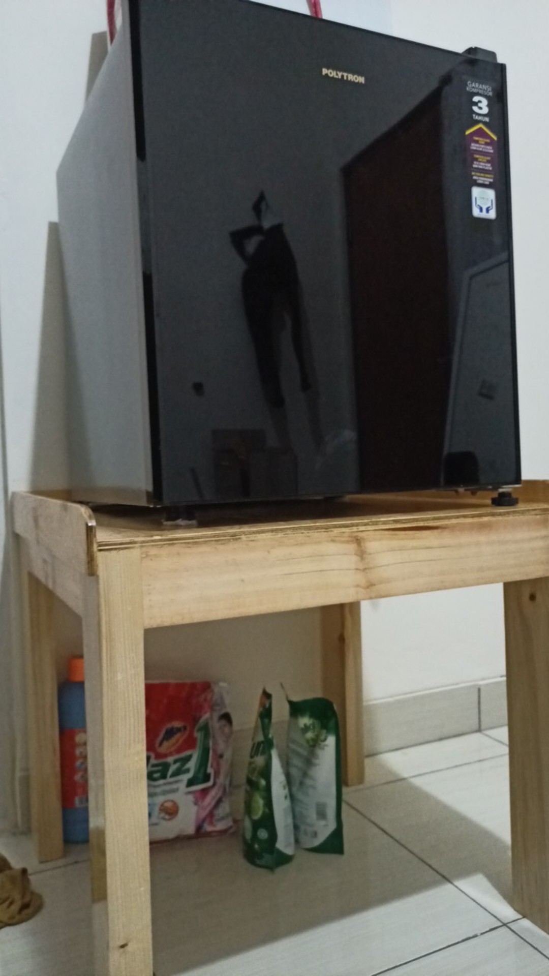 Meja Atau Tatakan Kulkas Jatibelanda/p55cm X L55cm X T30cm