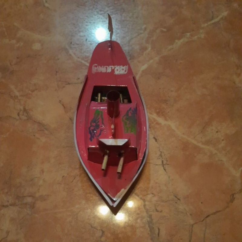 MAINAN TRADISIONAL PRAHU / PERAHU KAPAL API OTOK OTOK-Pink