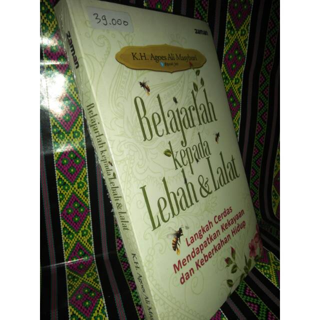 Buku Belajarlah kepada Lebah dan Lalat