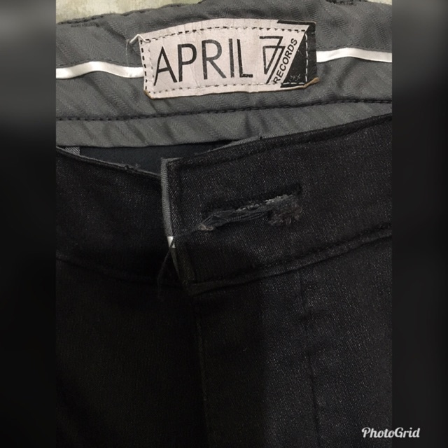 preloved celana panjang april no 33