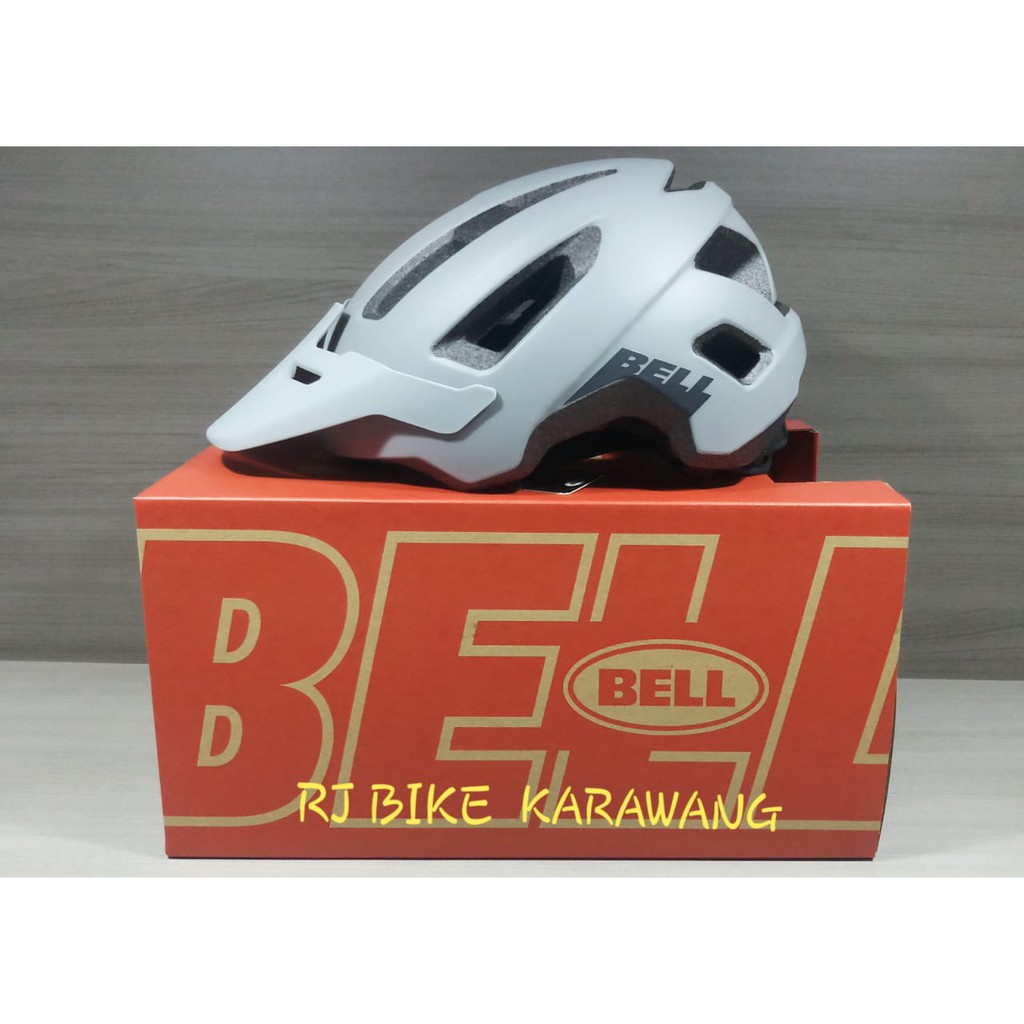 HELM SEPEDA BELL NOMAD GREY BLACK