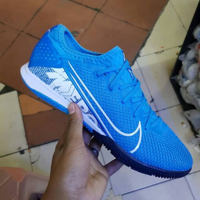 nike vapor futsal