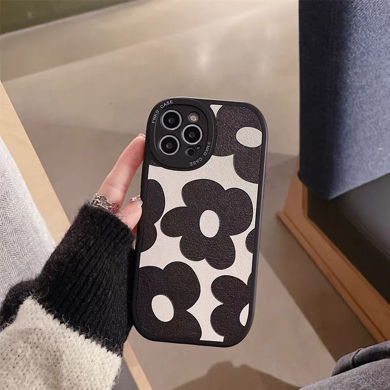 [TPC] Phone Case IPHONE 6 6S 7 8 PLUS X XS MAX XR 11 12 13 14 MINI PRO MAX BLACK FLOWER Casing Korean Cute IP025