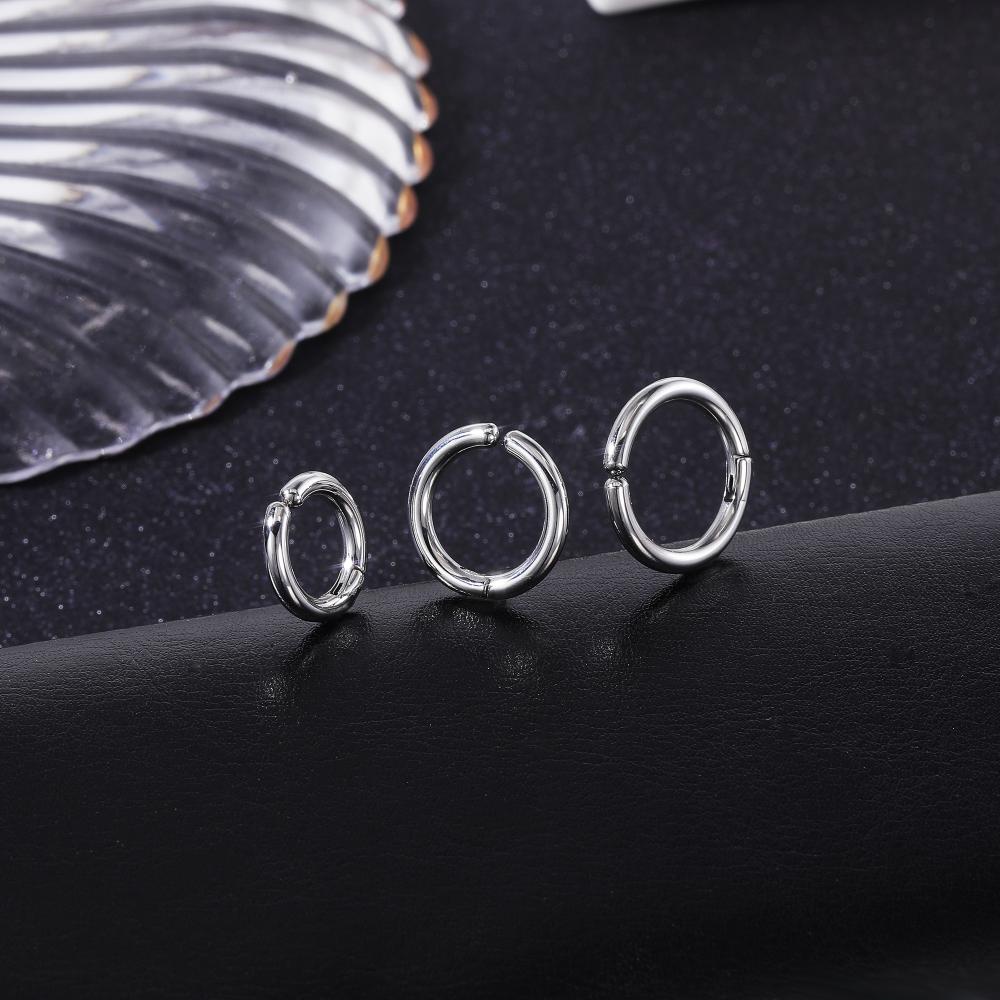 1 Pasang Anting Bulat Kecil Lapis Emas Bahan Stainless Steel Ukuran 10 / 12 / 14mm