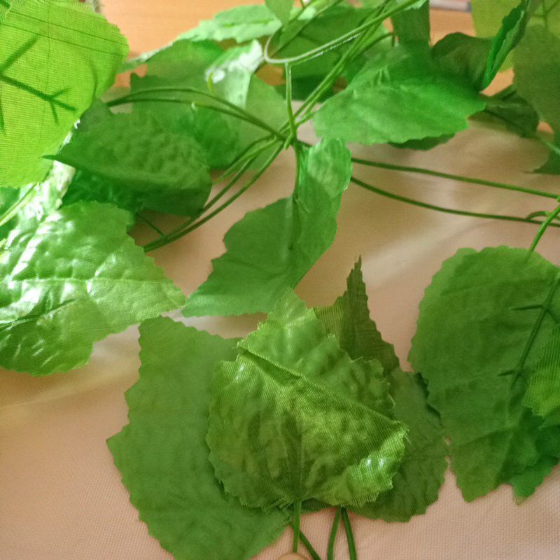 TANAMAN RAMBAT DAUN ANGGUR HIAS ARTIFICIAL DAUN PLASTIK DEKORASI