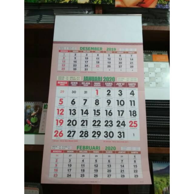 

Kalender dinding Semi Lux full color tahun 2020