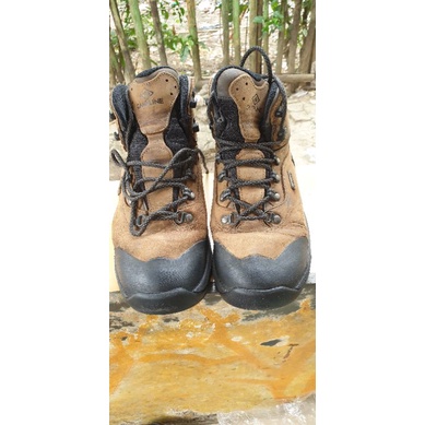 sepatu second outdoor original campline