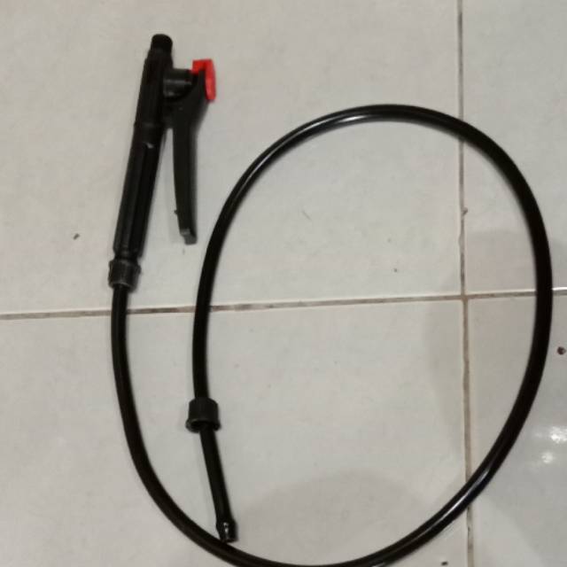 Selang dan stopkran sprayer elektrik