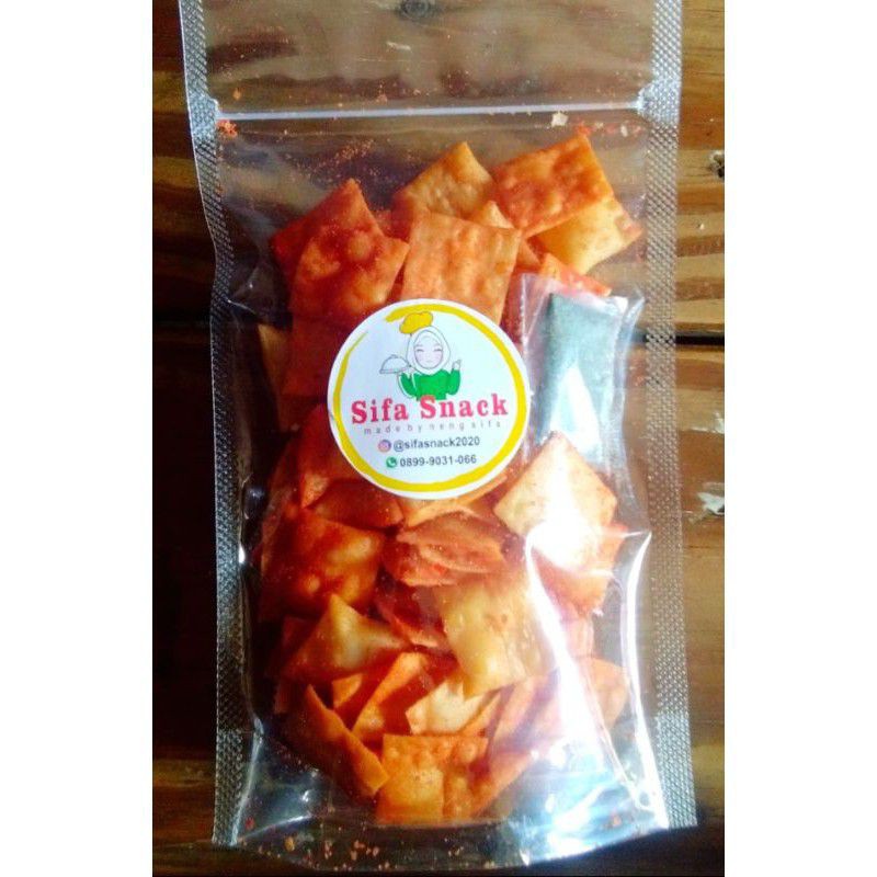 

sifa snack keripik bawang pedas nikmat