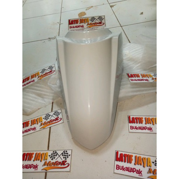spakbor depan beat pop putih .
