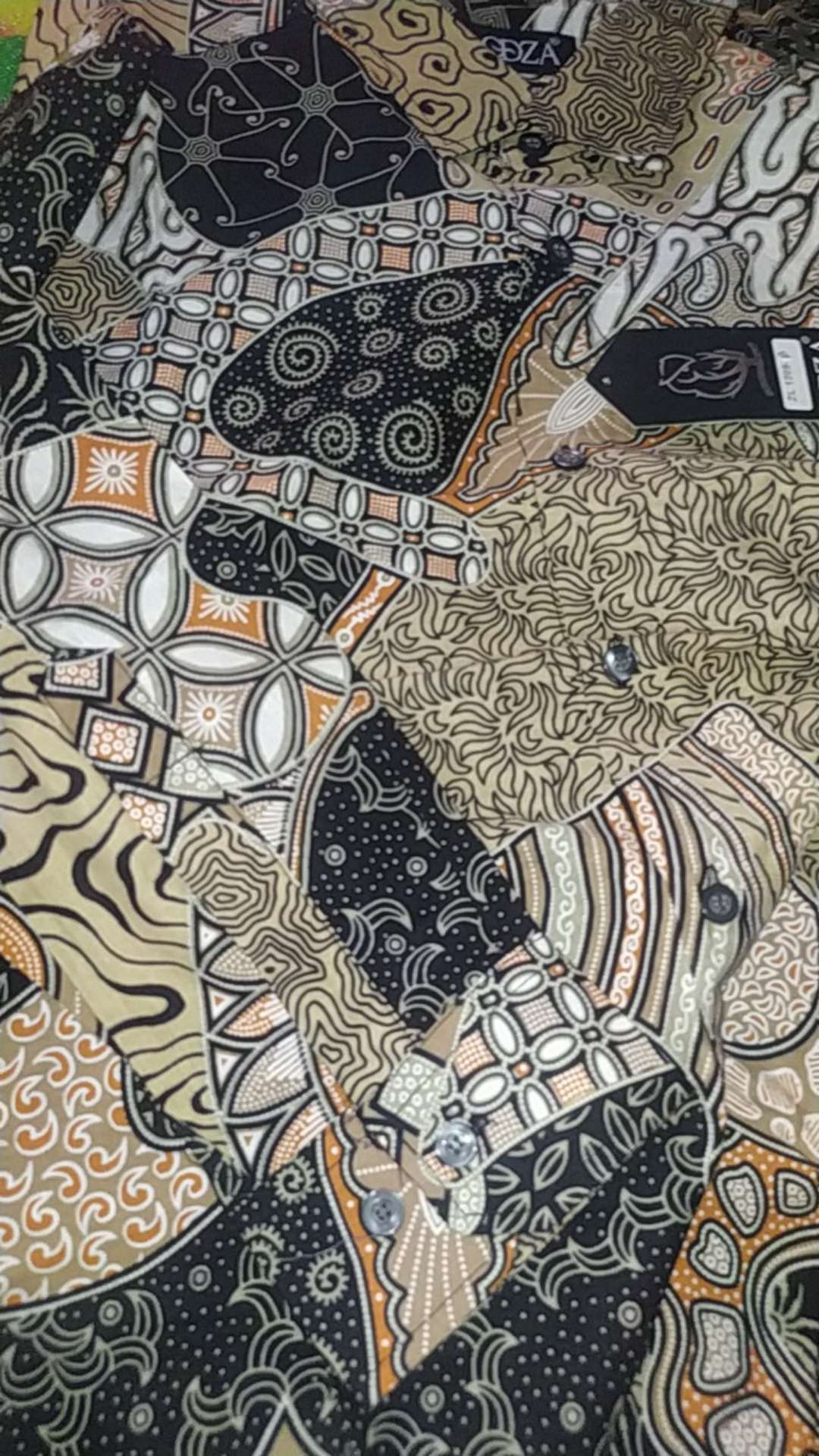 Odza Batik Slimfit Pria Lengan Panjang Modern Hem Saniva