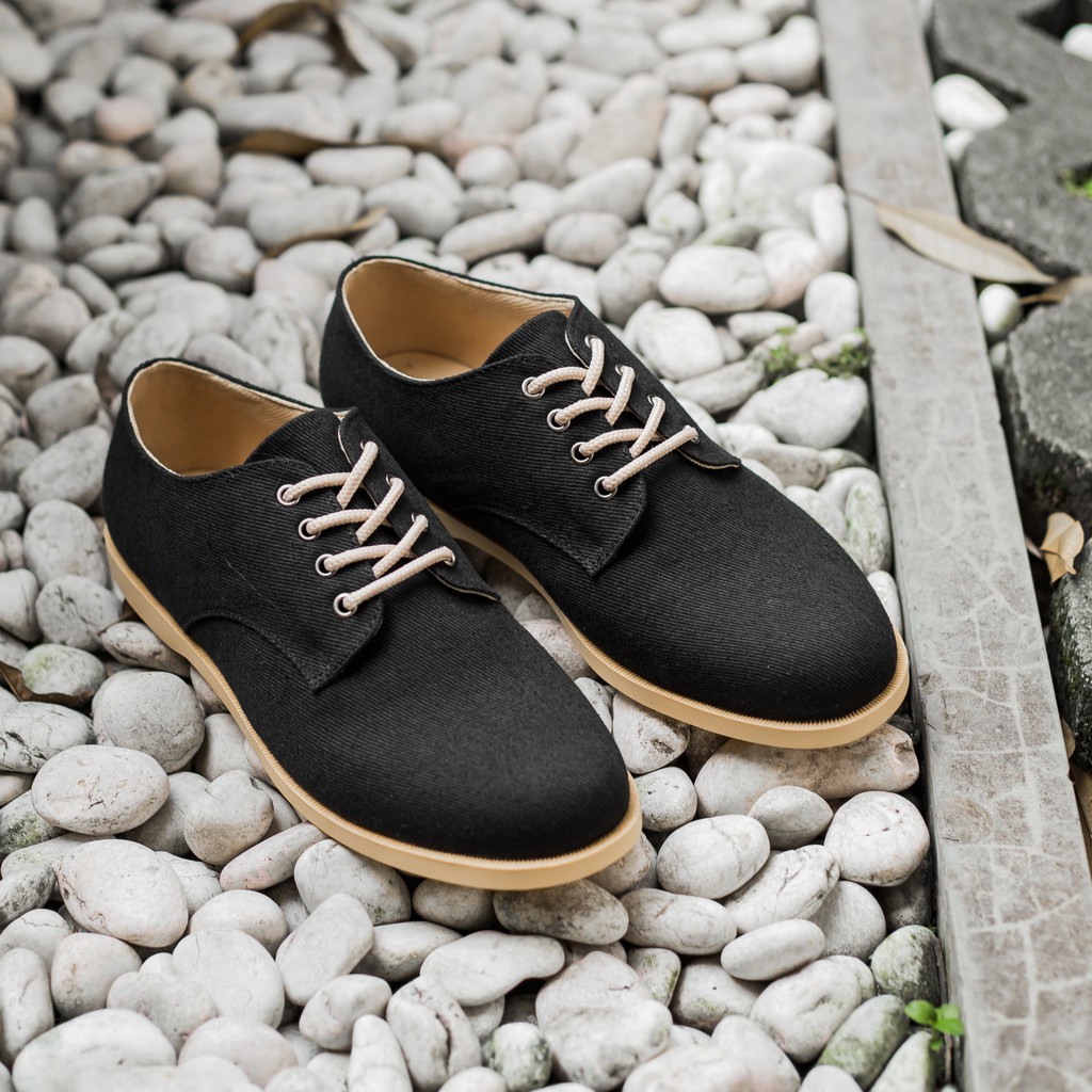 ELVRA Footwear - Sepatu Pria Sepatu Sneakers Sepatu Kasual Casual Sepatu Kanvas Canvas - Ernest Black Cream