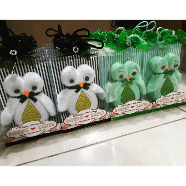 Souvenir handuk 30x30 (handuk tebal)