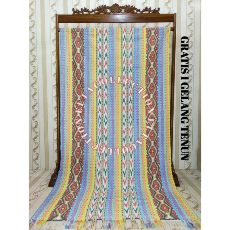 Kain tenun motif Gradasi