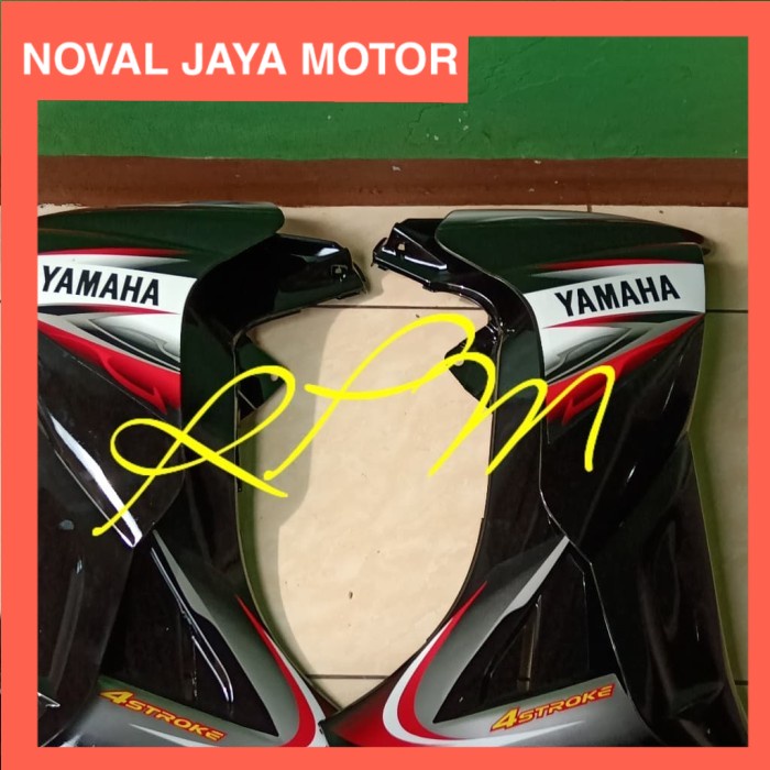 sayap luar dalam Jupiter Z lama hitam