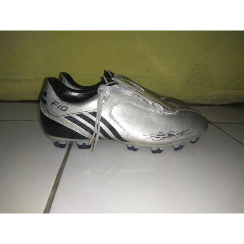 Sepatu Bola Adidas F10i TRX FG original