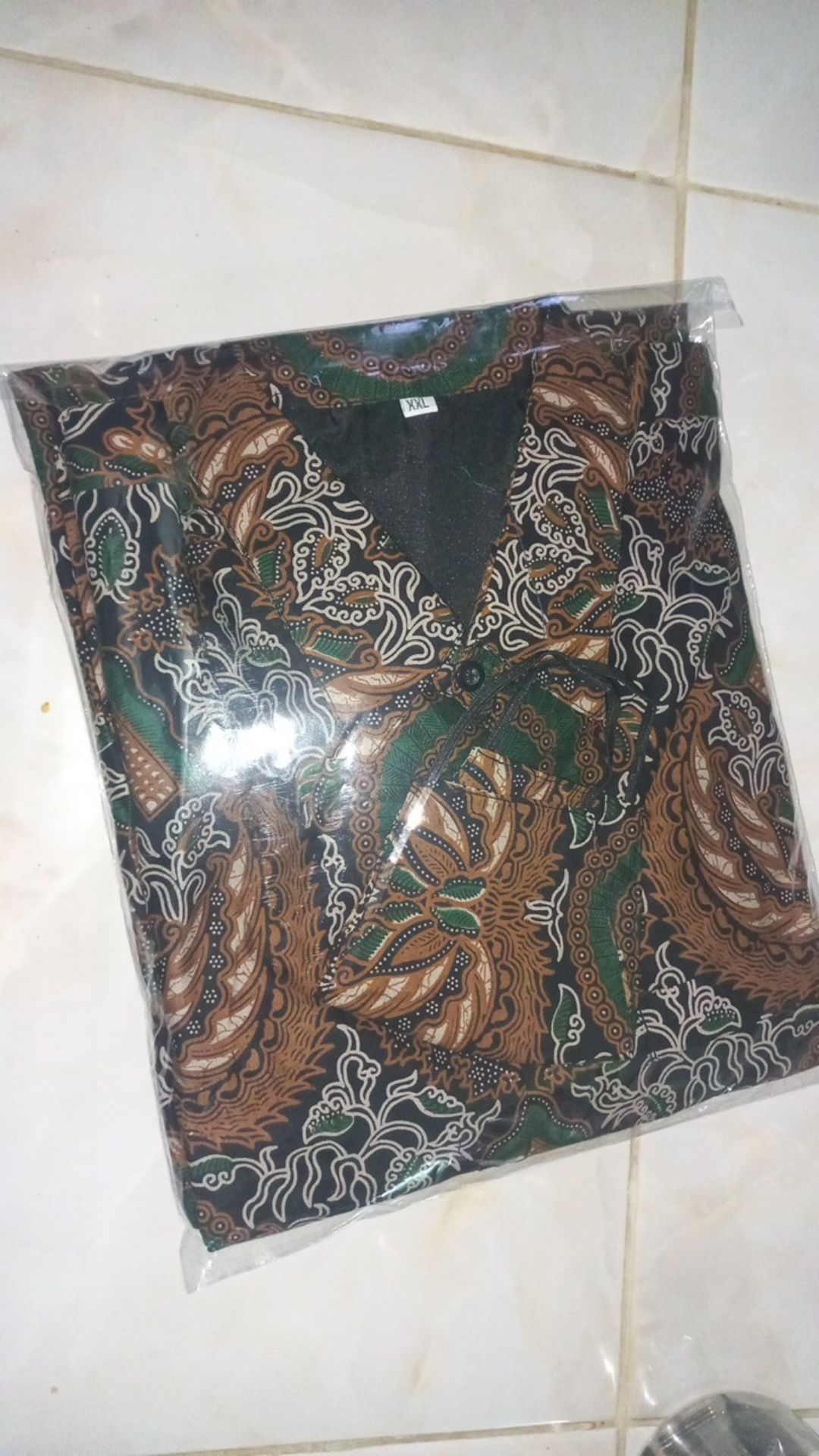Kemeja Batik Pria Lengan Panjang Lapis Furing Minulya Gondongen  Hijau