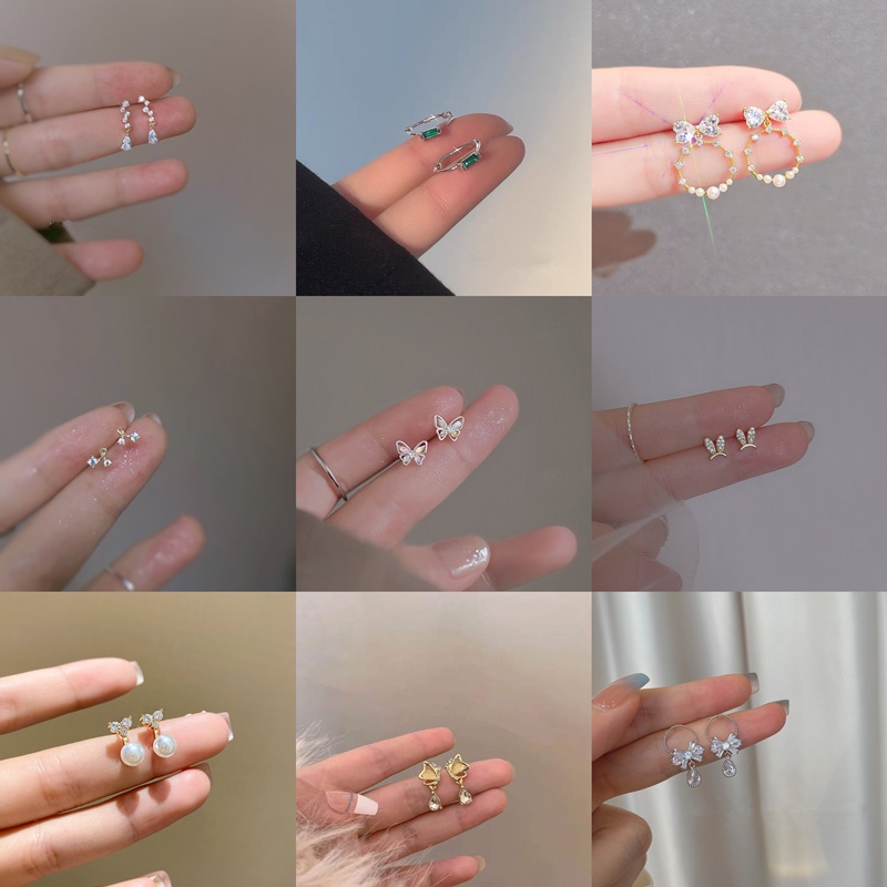 Anting Stud Desain Kupu-Kupu Mini Aksen Mutiara Kristal Zircon Gaya Vintage Korea Untuk Wanita