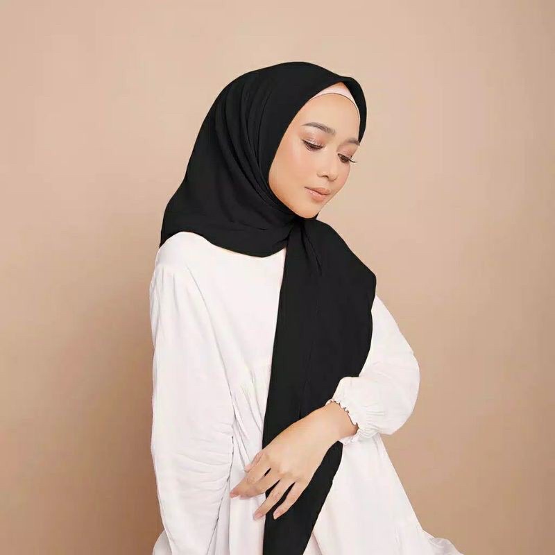 segiempat hitam/ hijab segiempat/ segiempat diamond/ hijab diamond/ segiempat
