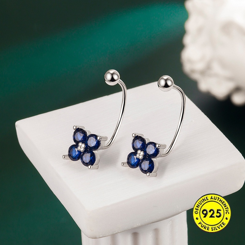 Anting Stud Bentuk Bunga Clover Empat Daun Bahan Zirkon AAA Warna Biru Untuk Wanita