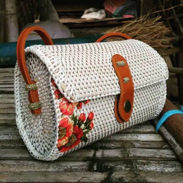 Tas Rotan Unik Etnik Bali Lombok / Tas Selempang Wanita Kekinian Export Import Quality