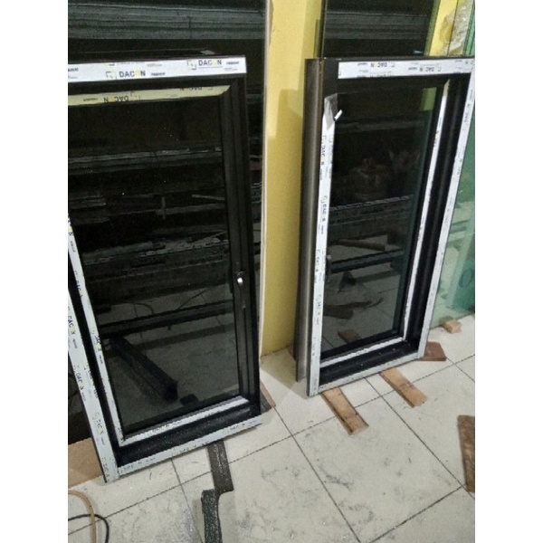 Kusen jendela aluminium 100x70 free paking kayu