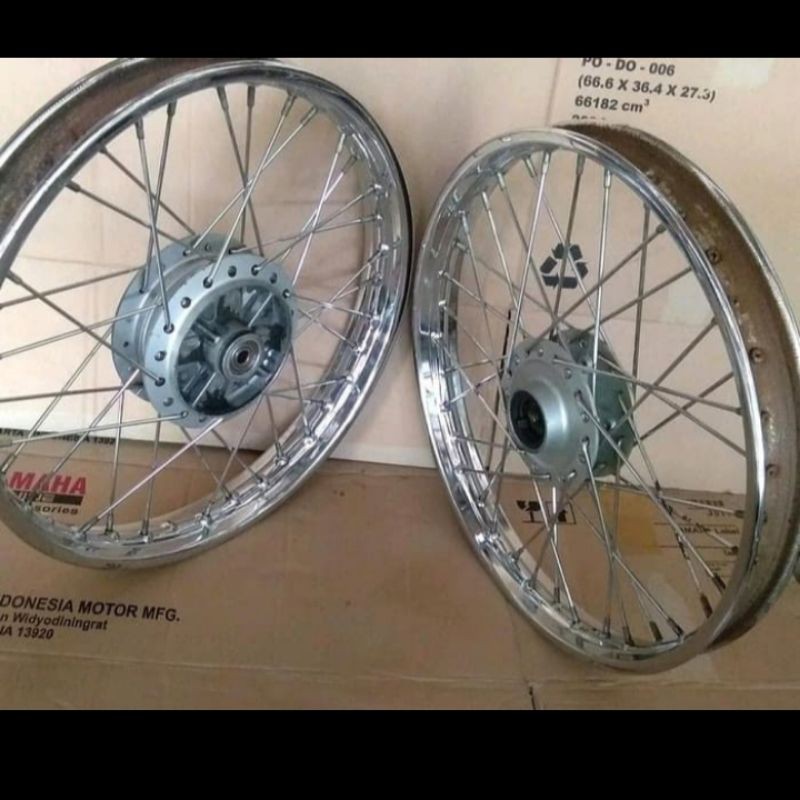 velg depan dan blakang original honda Supra fit lama,Supra x lama