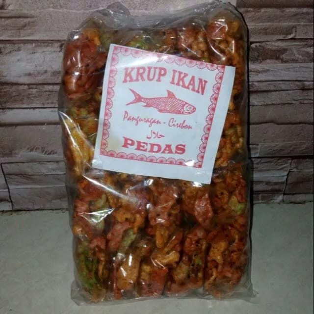 

Kerupuk Ikan Pedas Oleh Oleh Khas Cirebon