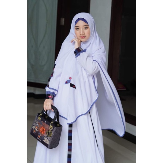 GAMIS AULIA ZEHRA BROKEN WHITE LURIK