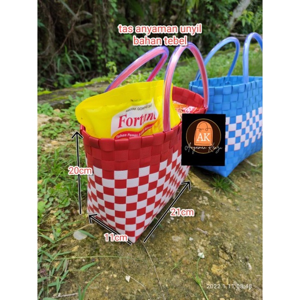 tas anyam unyil bahan tebal